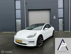 Wit, metallic lak Gebruikt 2019 Tesla Model 3 Performance Sedan | € 21.900 (Goede deal)