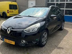 Zwart Gebruikt 2015 Renault Clio GrandTour Night&Day Stationwagen | € 3.849 (Eerlijke prijs)