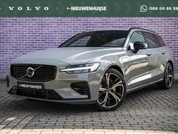 Grijs Nieuw 2025 Volvo V60 Plus Stationwagen | € 63.232 (Iets duurder)