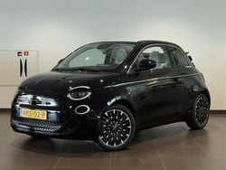 Zwart Nieuw 2025 Fiat 500e La Prima | € 33.595