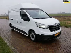 Wit Gebruikt 2022 Renault Trafic Komfort Van | € 19.499 (Goede deal)