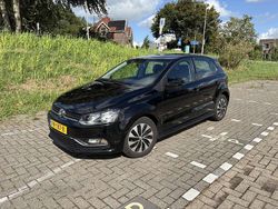 Zwart Gebruikt 2017 VW Polo Hatchback | € 8.999 (Super prijs)