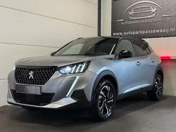 Grijs Gebruikt 2023 Peugeot 2008 GT SUV | € 24.750 (Eerlijke prijs)