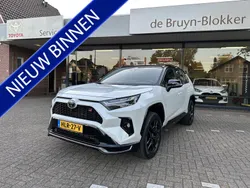 Wit Nieuw 2025 Toyota RAV4 Hybrid Sport SUV | € 57.495 (Iets duurder)