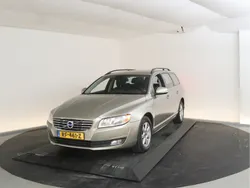 Grijs Gebruikt 2013 Volvo V70 Kinetic Stationwagen | € 7.450