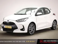 Wit Gebruikt 2024 Toyota Yaris Hybrid Hatchback | € 22.900 (Eerlijke prijs)