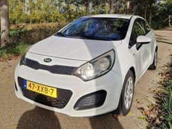 Wit Gebruikt 2012 Kia Rio MPV | € 4.499 (Super prijs)