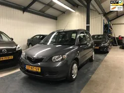 Grijs Gebruikt 2004 Mazda 2 Exclusive MPV | € 3.950 (Duur)