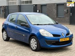 Blauw Gebruikt 2008 Renault Clio R.S. Expression Hatchback | € 1.499 (Eerlijke prijs)