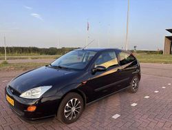 Gebruikt 2001 Ford Focus Sedan | € 1.395 (Eerlijke prijs)