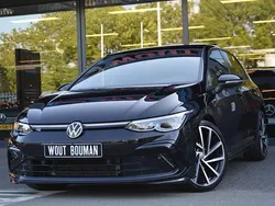 Zwart Gebruikt 2021 VW Golf VIII R-line Hatchback | € 28.900 (Eerlijke prijs)