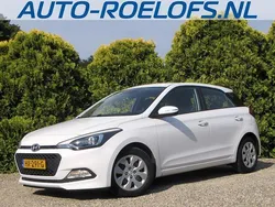 Wit Gebruikt 2016 Hyundai i20 Comfort Hatchback | € 8.990 (Eerlijke prijs)