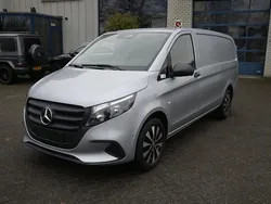 Zilver Nieuw 2024 Mercedes Vito MPV | € 48.950 (Super prijs)