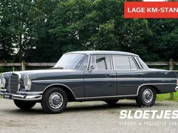 Grijs Gebruikt 1966 Mercedes 230 Classic Sedan | € 49.500