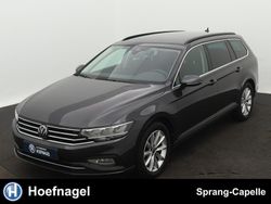 Grijs, metallic lak Gebruikt 2022 VW Passat Business Stationwagen | € 25.995 (Goede deal)