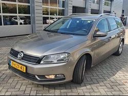 Bruin Gebruikt 2013 VW Passat Edition Stationwagen | € 4.700 (Eerlijke prijs)
