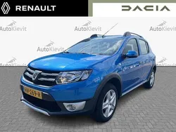 Blauw Gebruikt 2016 Dacia Sandero Lauréate Hatchback | € 8.950 (Eerlijke prijs)