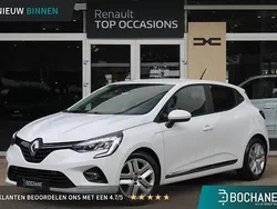 Wit Gebruikt 2020 Renault Clio V Zen Hatchback | € 13.900 (Eerlijke prijs)