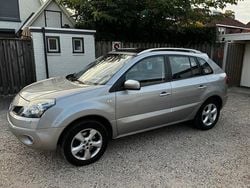 Grijs Gebruikt 2008 Renault Koleos Dynamique SUV | € 3.745 (Eerlijke prijs)