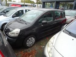 Zwart Gebruikt 2010 Renault Grand Modus Authentique MPV | € 2.495 (Goede deal)