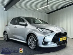 Grijs Gebruikt 2024 Toyota Yaris Hybrid Executive Hatchback | € 29.595 (Duur)