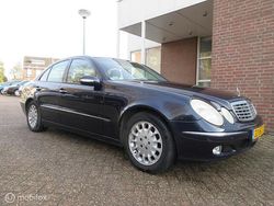 Blauw Gebruikt 2004 Mercedes E240 Elegance Sedan | € 3.500 (Eerlijke prijs)