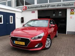 Rood Gebruikt 2020 Hyundai i30 Stationwagen | € 15.950 (Goede deal)
