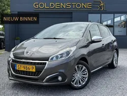 Grijs, metallic lak Gebruikt 2018 Peugeot 208 Allure Hatchback | € 9.743 (Eerlijke prijs)