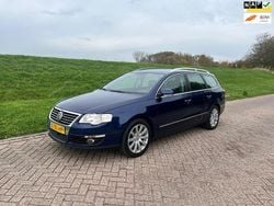 Blauw Gebruikt 2007 VW Passat Highline Stationwagen | € 2.450 (Eerlijke prijs)
