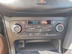 Gebruikt 2016 Ford Focus Titanium Sedan | € 4.499 (Eerlijke prijs)