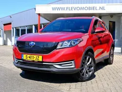 Rood, metallic lak Gebruikt 2023 Seres 3 SUV | € 18.950