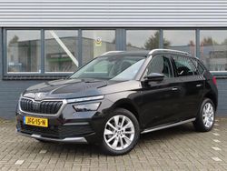 Zwart Gebruikt 2022 Skoda Kamiq Style SUV | € 23.450 (Eerlijke prijs)