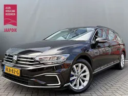 Zwart Gebruikt 2021 VW Passat Business Stationwagen | € 20.899 (Goede deal)