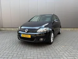 Zwart, metallic lak Gebruikt 2012 VW Golf Plus Highline MPV | € 5.450 (Goede deal)