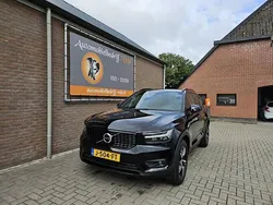Zwart, metallic lak Gebruikt 2020 Volvo XC40 R-Design SUV | € 26.995 (Eerlijke prijs)