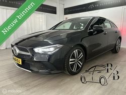 Zwart, metallic lak Gebruikt 2020 Mercedes CLA200 Shooting Brake Business Stationwagen | € 27.999 (Eerlijke prijs)