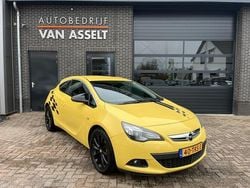 Geel Gebruikt 2012 Opel Astra GTC Sport Hatchback | € 5.900 (Goede deal)