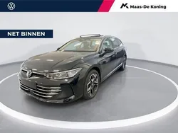 Zwart Gebruikt 2024 VW Passat Business Stationwagen | € 45.940 (Duur)