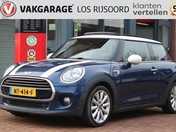 Blauw Gebruikt 2017 Mini Cooper Business Hatchback | € 13.785 (Goede deal)