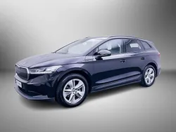 Zwart Gebruikt 2024 Skoda Enyaq iV Selection SUV | € 34.500 (Iets duurder)