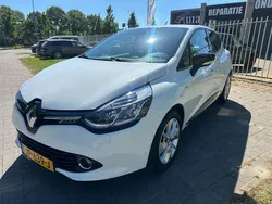 Wit Gebruikt 2016 Renault Clio IV LIMITED Hatchback | € 7.999 (Goede deal)