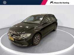 Zwart Gebruikt 2023 VW Polo Life Hatchback | € 18.840 (Goede deal)