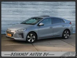 Grijs Gebruikt 2018 Hyundai Ioniq Premium Sedan | € 7.999 (Eerlijke prijs)