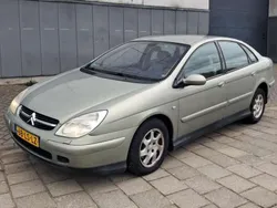 Groen Gebruikt 2003 Citroën C5 Exclusive Hatchback | € 1.500 (Eerlijke prijs)
