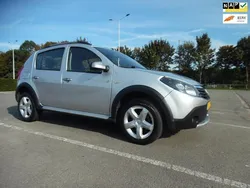 Grijs Gebruikt 2011 Dacia Sandero Stepway Hatchback | € 3.250 (Eerlijke prijs)