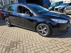Zwart Gebruikt 2017 Ford Focus Trend Stationwagen | € 5.900 (Eerlijke prijs)
