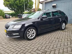 Zwart Gebruikt 2020 Skoda Octavia Stationwagen | € 13.499 (Goede deal)
