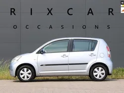 Grijs, metallic lak Gebruikt 2008 Daihatsu Sirion Hatchback | € 5.940 (Iets duurder)