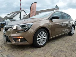 Bruin Gebruikt 2018 Renault Mégane GrandTour LIMITED Stationwagen | € 13.450 (Eerlijke prijs)
