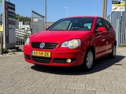 Rood Gebruikt 2006 VW Polo Comfortline Hatchback | € 1.349 (Super prijs)